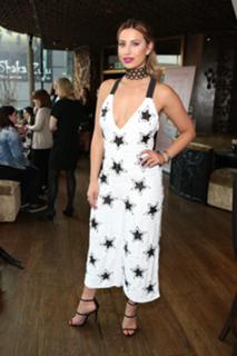 Ferne McCann feet photo thumbnail