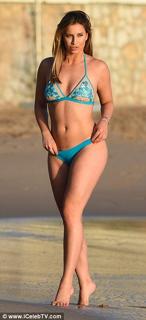 Ferne McCann feet photo thumbnail