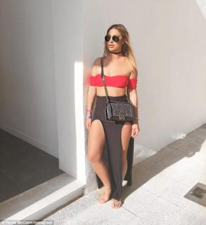 Ferne McCann feet photo thumbnail