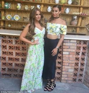Ferne McCann feet photo thumbnail