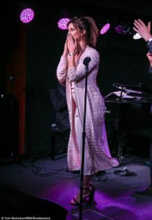 Ferne McCann feet photo thumbnail