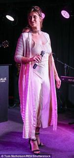 Ferne McCann feet photo thumbnail