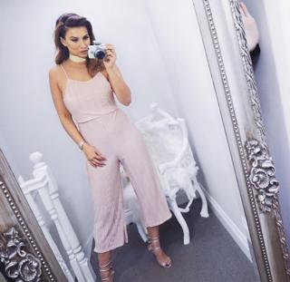 Ferne McCann feet photo thumbnail