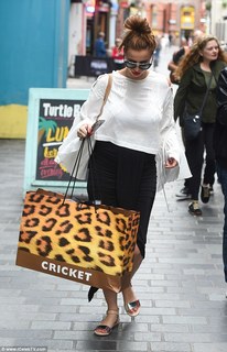 Ferne McCann feet photo thumbnail