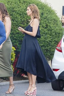 Ferne McCann feet photo thumbnail