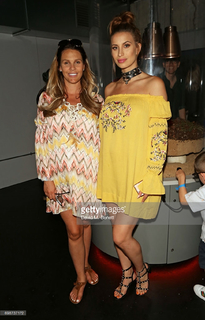 Ferne McCann feet photo thumbnail