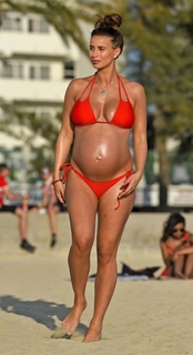 Ferne McCann feet photo thumbnail