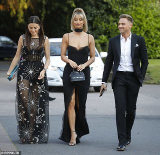 Ferne McCann feet photo thumbnail