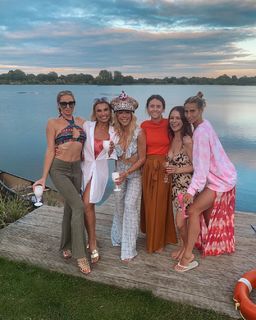 Ferne McCann feet photo thumbnail