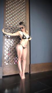 Fey feet photo thumbnail