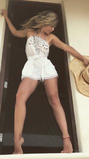 Fey feet photo thumbnail