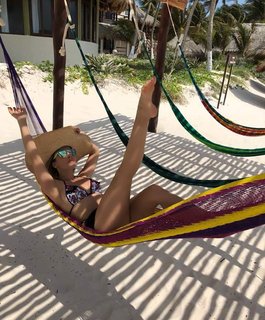 Fey feet photo thumbnail