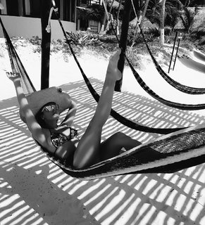 Fey feet photo thumbnail