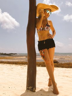 Fey feet photo thumbnail