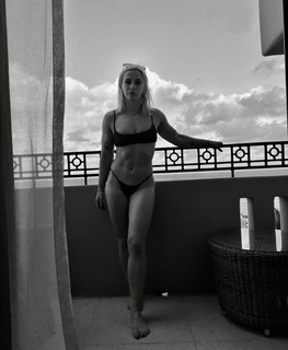 Ffion Davies feet photo 8