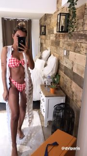 Fidji Ruiz feet photo 1