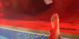 Filipina Pea feet photo 13