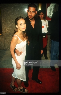 Fiona Apple feet photo thumbnail