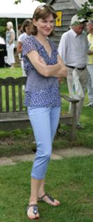 Fiona Bruce feet photo thumbnail