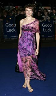 Fiona Bruce feet photo thumbnail