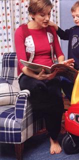 Fiona Bruce feet photo thumbnail