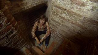 Fiona Bruce feet photo thumbnail