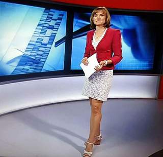 Fiona Bruce feet photo thumbnail