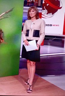 Fiona Bruce feet photo 2