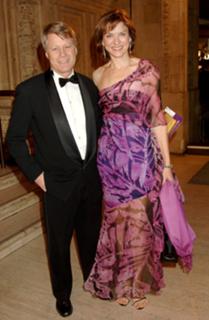 Fiona Bruce feet photo thumbnail