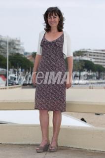 Fiona Dolman feet photo thumbnail