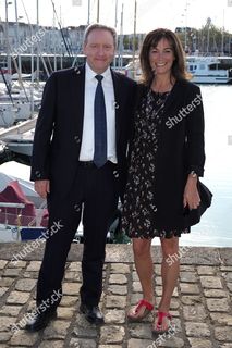 Fiona Dolman feet photo thumbnail