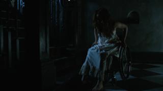 Fiona Dourif feet photo thumbnail