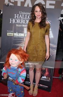 Fiona Dourif feet photo thumbnail