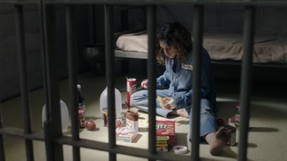 Fiona Dourif feet photo thumbnail