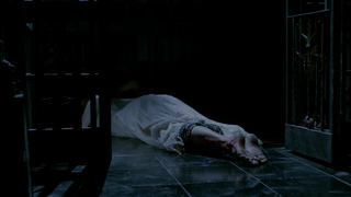 Fiona Dourif feet photo thumbnail