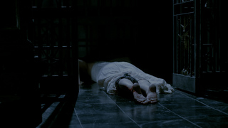 Fiona Dourif feet photo thumbnail