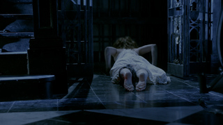 Fiona Dourif feet photo thumbnail