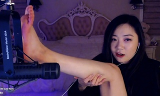 Fiona Fan feet photo thumbnail