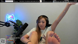 Fiona Fan feet photo thumbnail