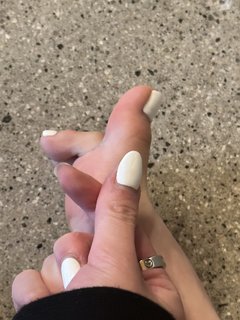 Fiona Fan feet photo thumbnail