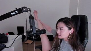 Fiona Fan feet photo thumbnail