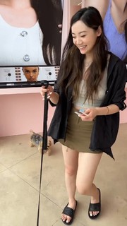 Fiona Fan feet photo thumbnail