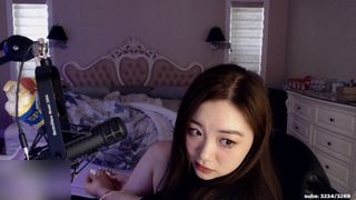 Fiona Fan feet photo thumbnail