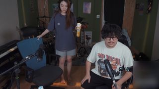 Fiona Fan feet photo thumbnail