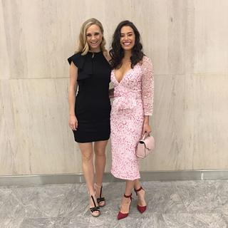 Fiona Gubelmann feet photo thumbnail