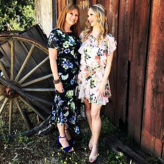 Fiona Gubelmann feet photo thumbnail