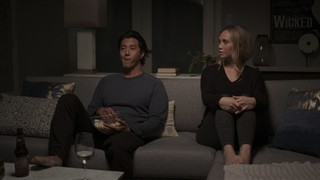 Fiona Gubelmann feet photo thumbnail