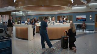 Fiona Gubelmann feet photo thumbnail