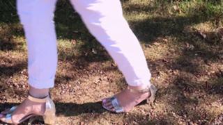 Fiona Phillips feet photo 10