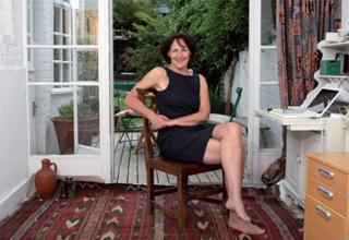 Fiona Shaw feet photo 4